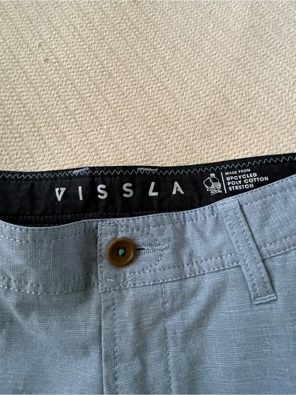 Vissla young men’s shorts- great shape!